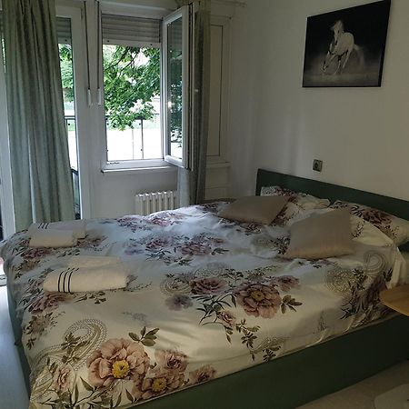 Apartman Oli ซาราเยโว ภายนอก รูปภาพ
