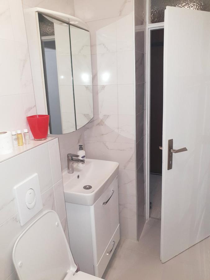 Apartman Oli ซาราเยโว ภายนอก รูปภาพ