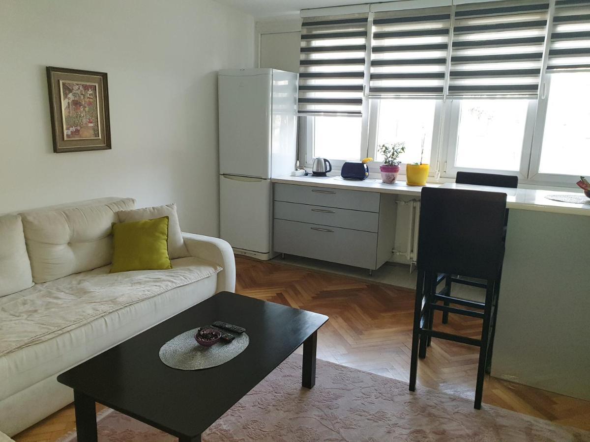 Apartman Oli ซาราเยโว ภายนอก รูปภาพ